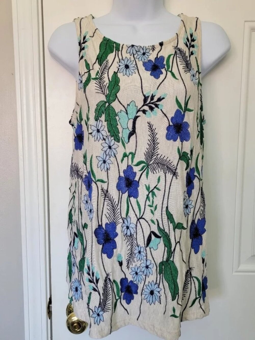 Anthropologie Meadow Rue Cartagena Embroidered Floral Top Cream Blue Green Small